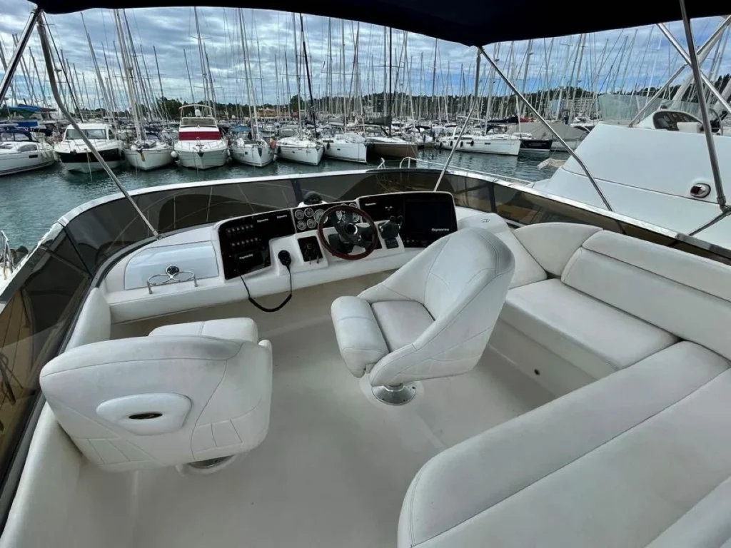Lady B - Luxury Yacht Charter