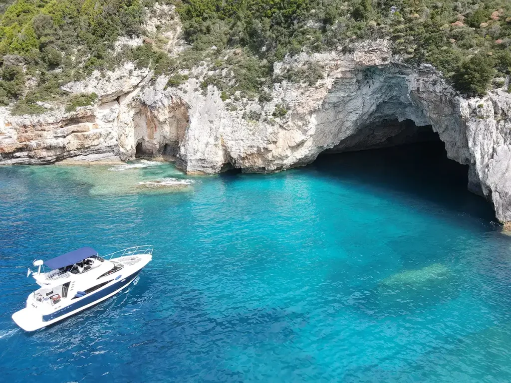 ladybonthesea corfu17